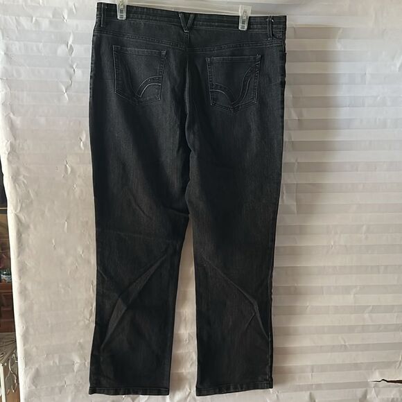 Gloria Vanderbilt Women's Black Boot Cut Jeans Size 18 – Classic Fit Denim - Picture 2 of 6